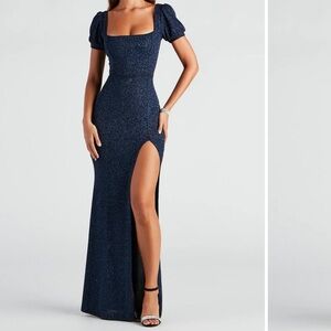 Elegant Navy Blue Evening Gown